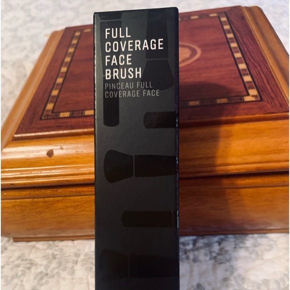 New in box - Picture 3 of 3